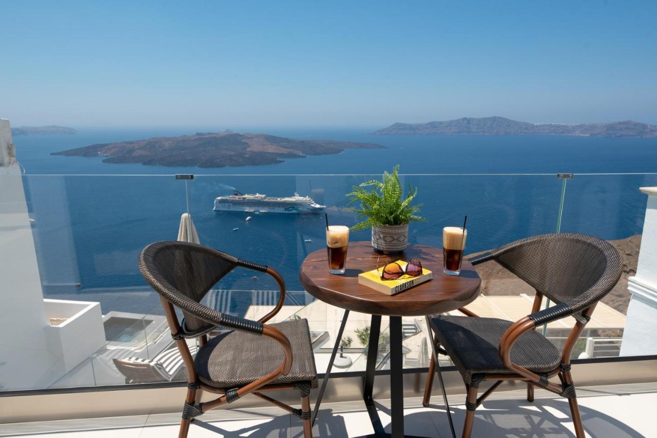 Daydream Luxury Suites Фира Екстериор снимка