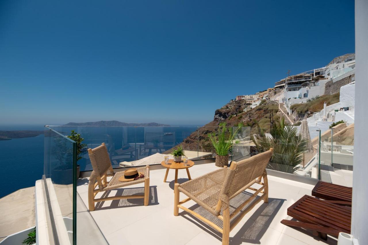 Daydream Luxury Suites Фира Екстериор снимка
