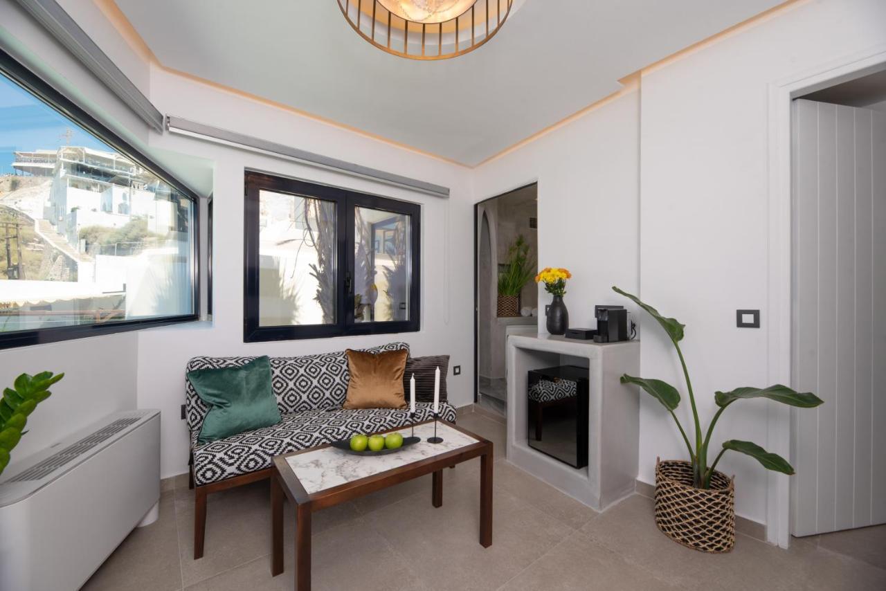 Daydream Luxury Suites Фира Екстериор снимка